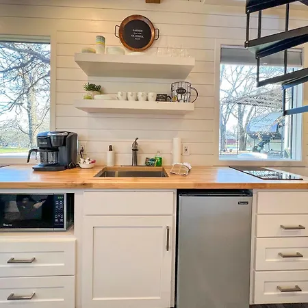 New The Flagship 2 Story Container Home Waco Extérieur photo