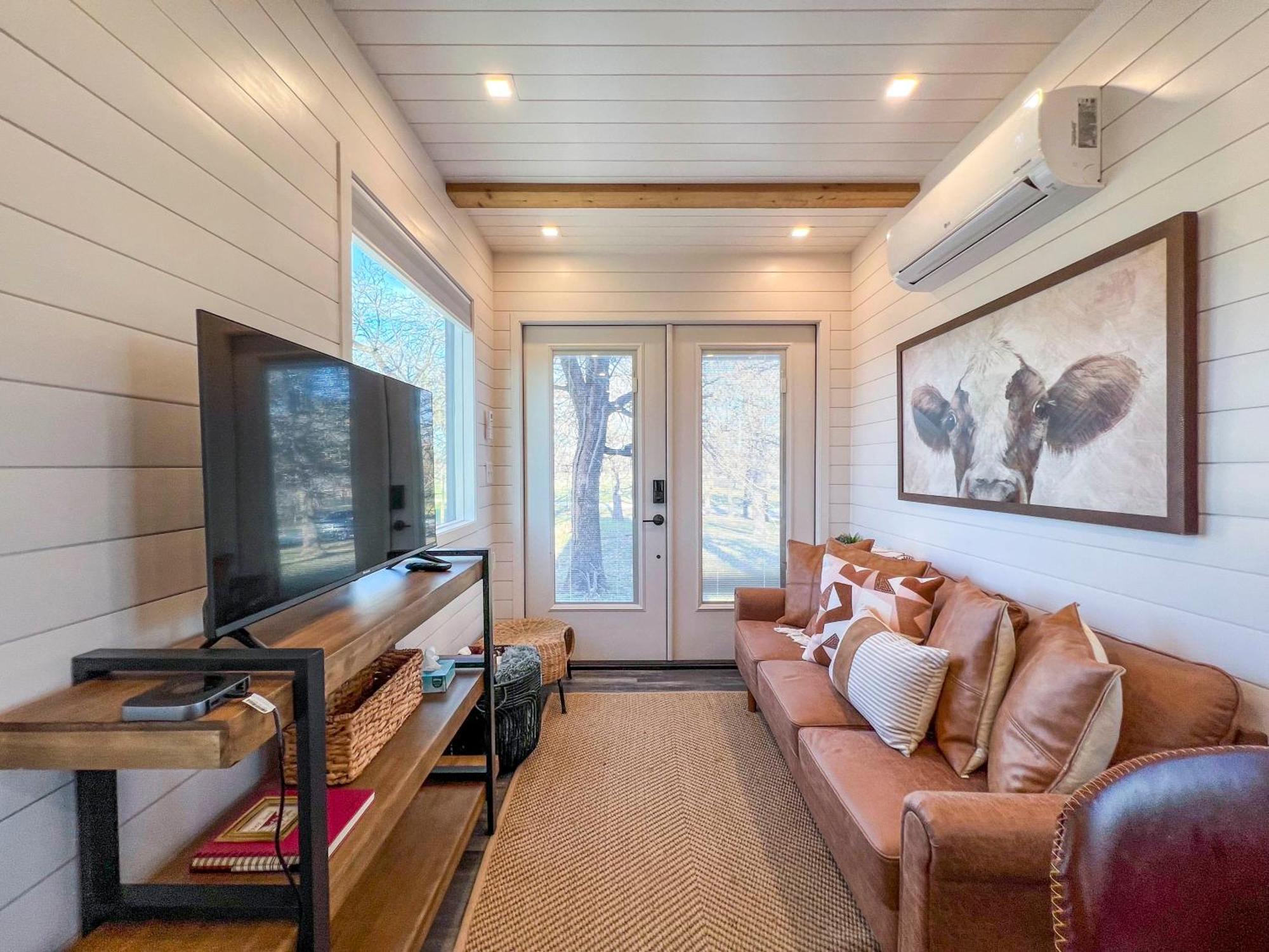 New The Flagship 2 Story Container Hébergement de vacances Waco